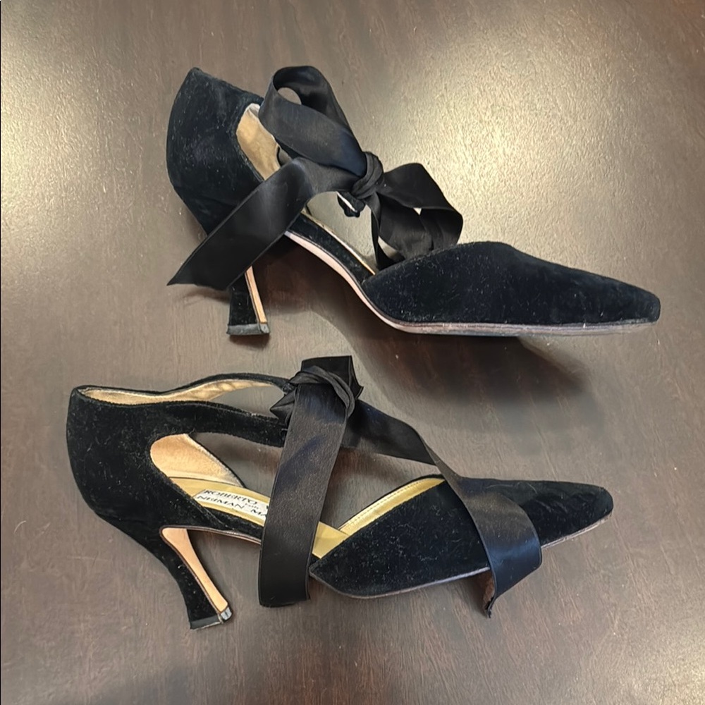 Elegant Roberto Vianni for Neiman Marcus Heels